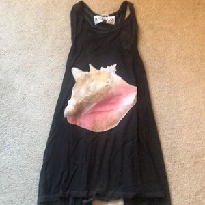 NWT WILDFOX Black Tank Top with Shell Design. Size small. RARE HTF.